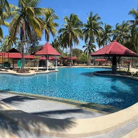 Borneo Beach & Mangrove Resort Tuaran Εξωτερικό φωτογραφία